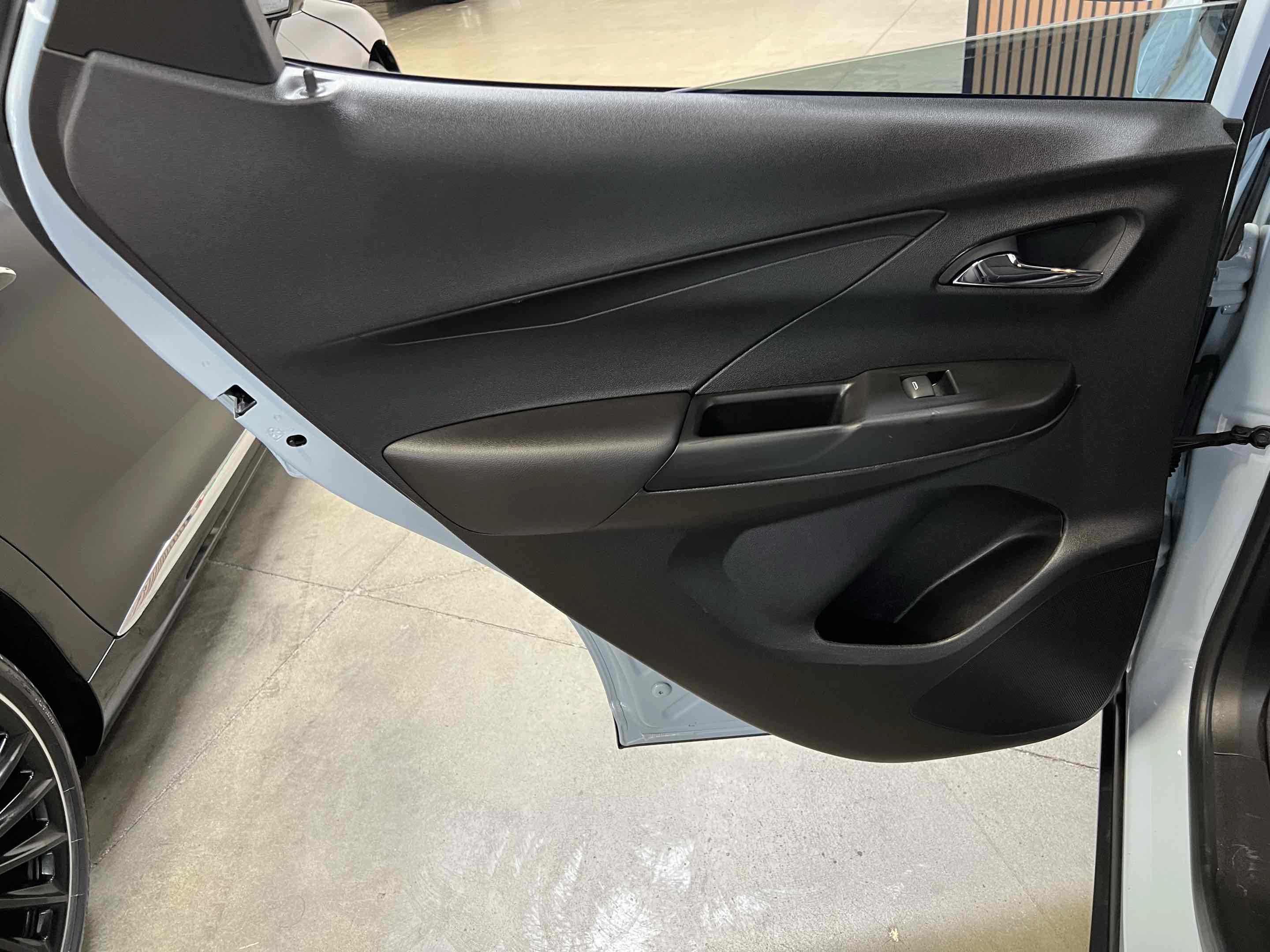 Used 2023 Chevrolet Bolt LT w/ Infotainment Package FWD image 66