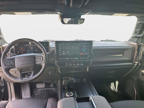 Used 2025 GMC Hummer EV 2X image 15