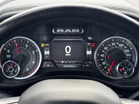 Used 2024 RAM 2500 Laramie AWD/4WD image 16