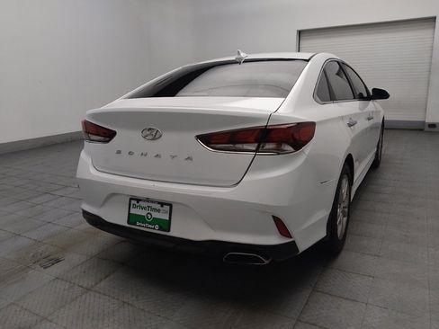 Used 2019 Hyundai Sonata SEL w/ Tech Package 02 FWD image 9