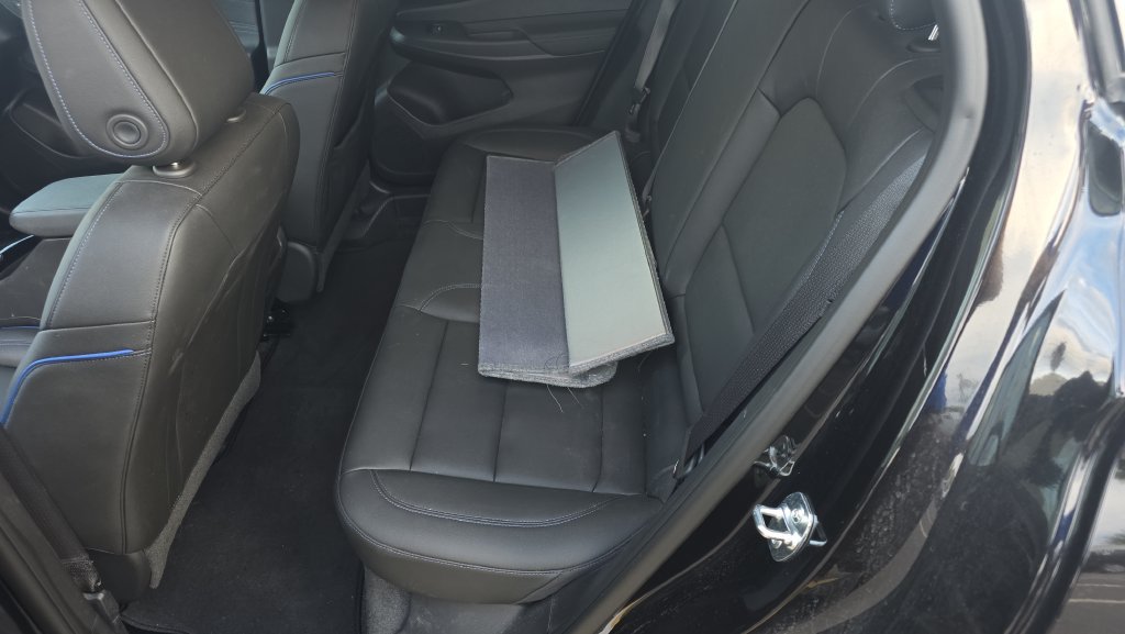 Used 2025 Buick Envista Sport Touring w/ Convenience I Package FWD image 14