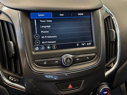 Used 2019 Chevrolet Cruze LS w/ LS Convenience Package FWD image 13