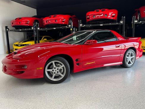 Used 2002 Pontiac Firebird Trans Am w/ SLP Firehawk Pkg RWD image 3
