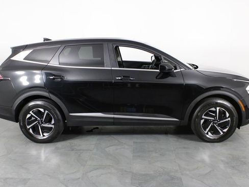 Used 2023 Kia Sportage LX image 13