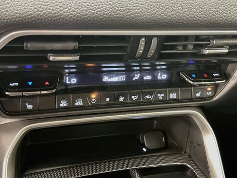 Used 2024 MAZDA CX-90 3.3 Turbo w/ Preferred Plus AWD/4WD image 24