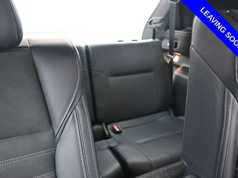 Used 2024 Mitsubishi Outlander SE FWD image 32