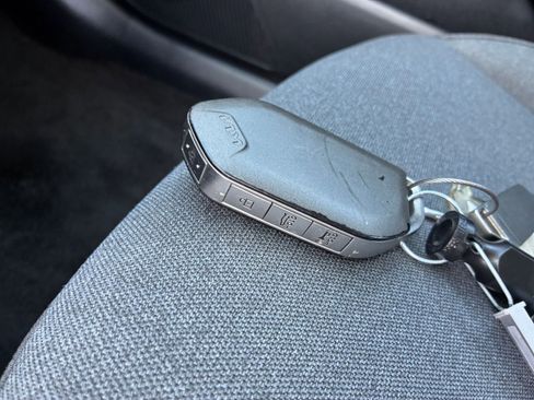 Used 2025 Kia K4 LXS image 21