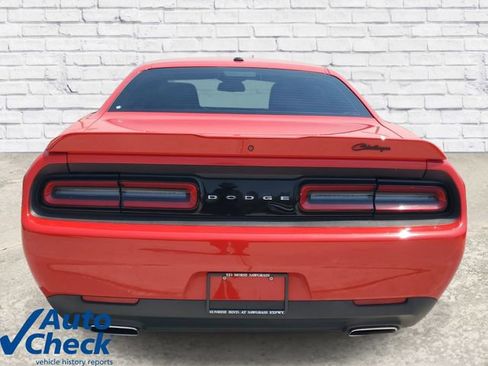 Used 2022 Dodge Challenger SXT RWD image 3