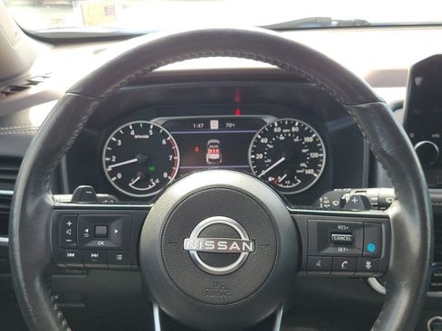 Used 2023 Nissan Rogue SL w/ SL Premium Package image 18