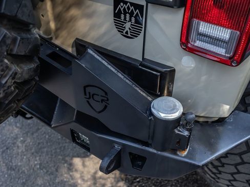 Used 2018 Jeep Wrangler Unlimited Rubicon AWD/4WD image 18