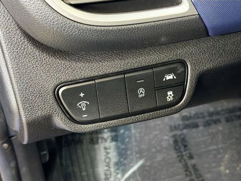 Used 2023 Kia Seltos S AWD/4WD image 12