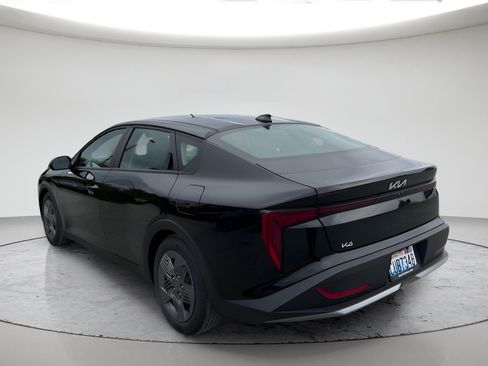 Used 2025 Kia K4 FWD image 5