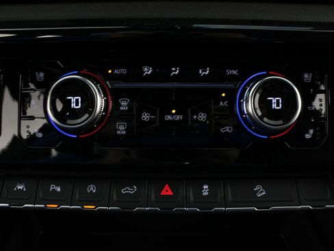 New 2026 GMC Sierra 1500 AT4 AWD/4WD image 8