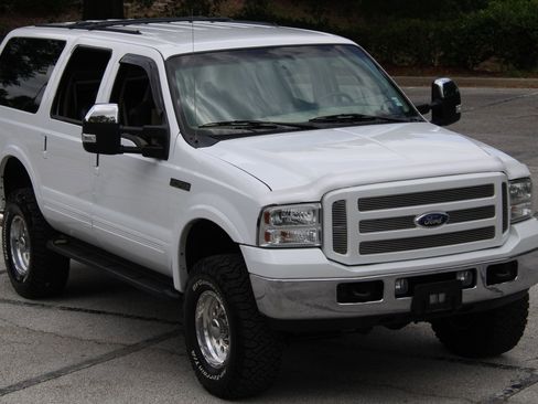Used 2005 Ford Excursion Eddie Bauer AWD/4WD image 14