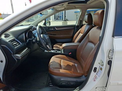 Used 2017 Subaru Outback 3.6R Touring w/ Popular Package #5A AWD/4WD image 16