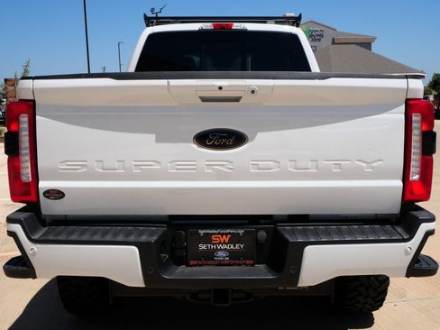 Used 2024 Ford F250 Lariat w/ Lariat Ultimate Package AWD/4WD image 3