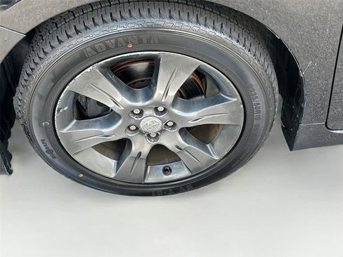 Used 2016 Toyota Sienna SE Premium image 36