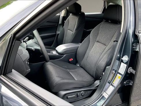 Certified 2023 Honda Accord EX image 19