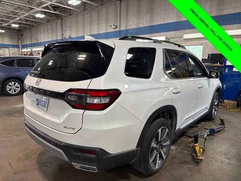 Used 2024 Honda Pilot Elite image 7