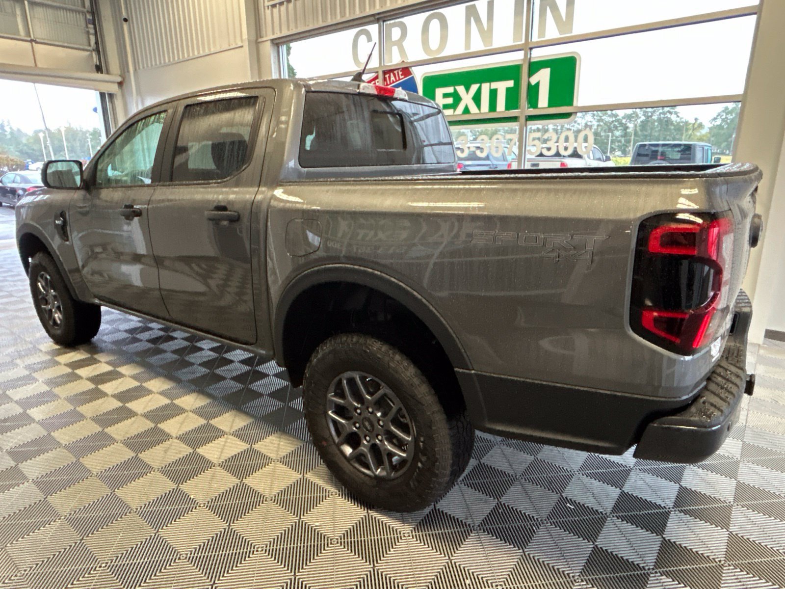 New 2026 Ford Ranger XLT w/ Equipment Group 301A High AWD/4WD image 4