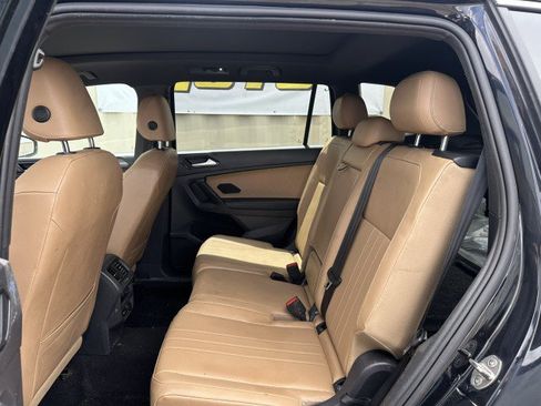 Used 2022 Volkswagen Tiguan SE FWD image 7