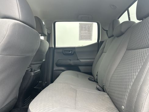 Used 2021 Toyota Tacoma SR AWD/4WD image 18