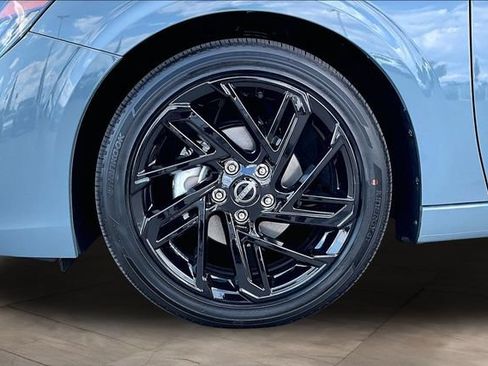 New 2027 Nissan Sentra SR w/ SR Premium Package FWD image 13