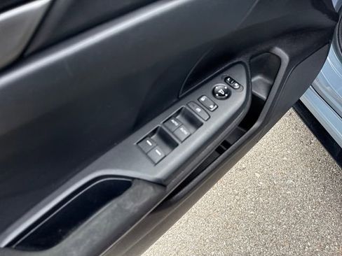 Used 2017 Honda Civic Sport image 10