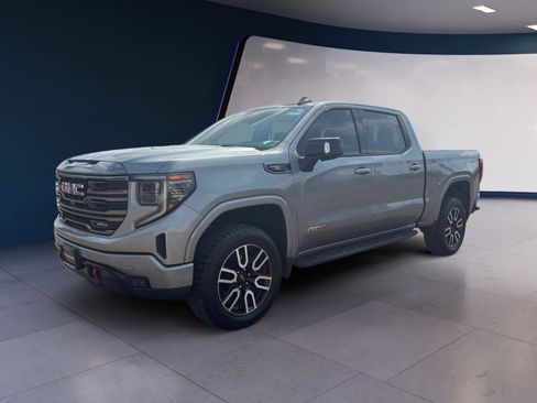 Used 2024 GMC Sierra 1500 AT4 w/ Technology Package AWD/4WD image 1