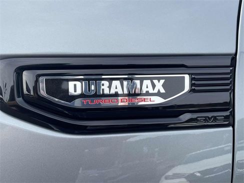 Used 2025 GMC Sierra 1500 Elevation w/ Elevation Premium Package image 8