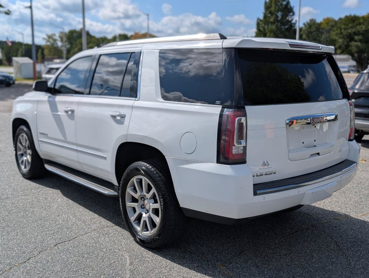 Used 2018 GMC Yukon Denali AWD/4WD image 4