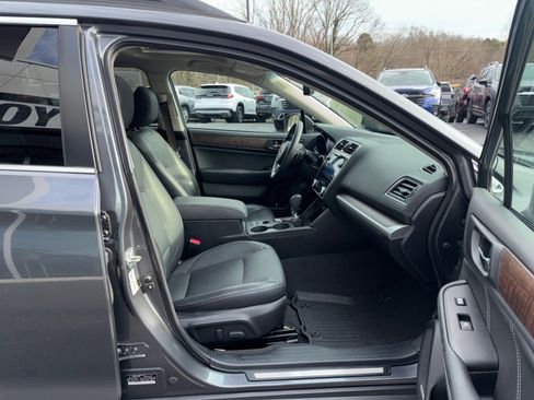 Used 2018 Subaru Outback 2.5i Limited image 44
