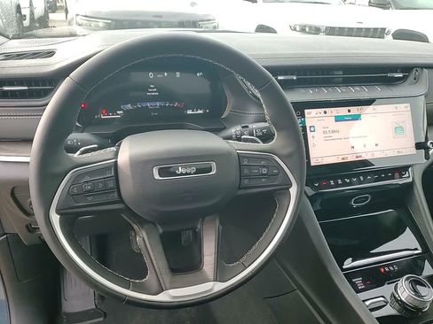 New 2026 Jeep Grand Cherokee Limited image 34