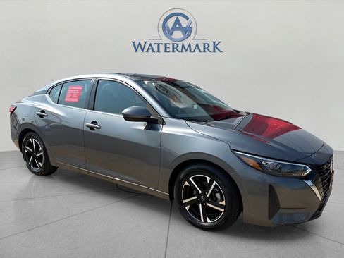 Certified 2025 Nissan Sentra SV FWD image 8