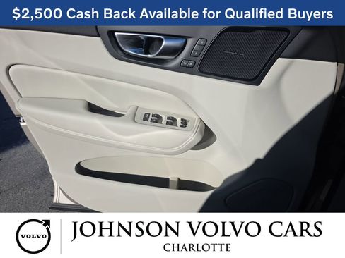 New 2026 Volvo XC60 B5 Ultra w/ Protection Package Premier image 28