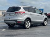 Used 2016 Ford Escape SE w/ Equipment Group 201A image 3