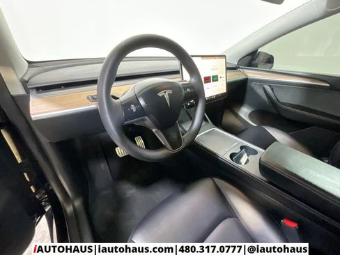 Used 2023 Tesla Model Y Performance AWD/4WD image 13