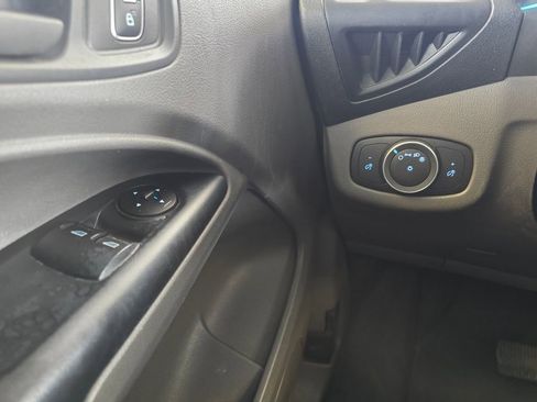 Used 2023 Ford Transit Connect XL image 15