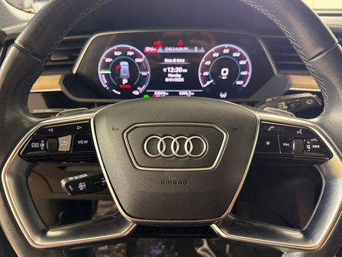Used 2024 Audi Q8 e-tron Premium AWD/4WD image 23
