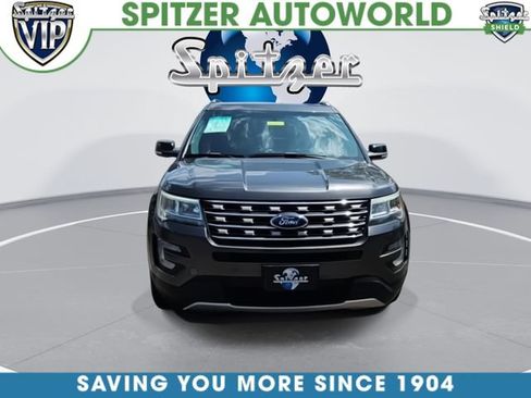 Used 2016 Ford Explorer XLT w/ Equipment Group 202A AWD/4WD image 3