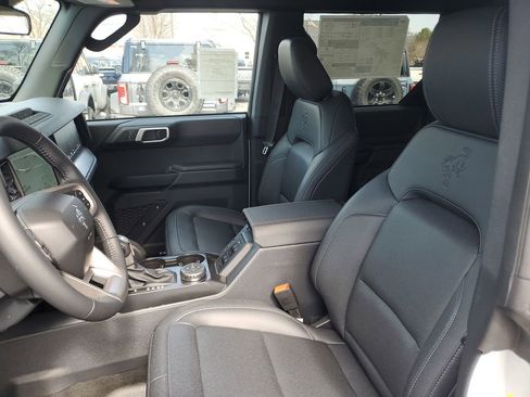 New 2026 Ford Bronco Big Bend w/ Black Diamond Package AWD/4WD image 7