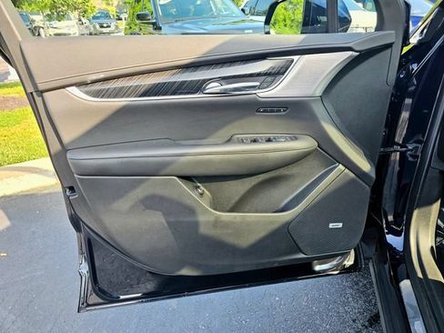 Used 2021 Cadillac XT6 Premium Luxury AWD/4WD image 21