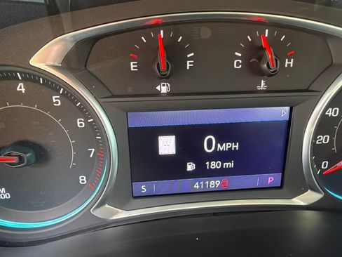 Used 2020 Chevrolet Traverse RS FWD image 20