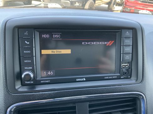 Used 2019 Dodge Grand Caravan SXT FWD image 31