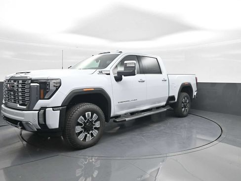 New 2026 GMC Sierra 2500 Denali w/ Technology Package AWD/4WD image 4