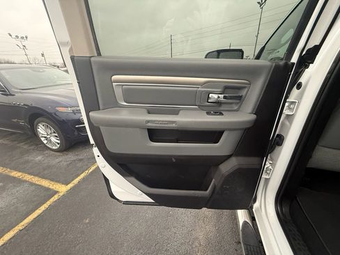 Used 2018 RAM 2500 SLT image 18