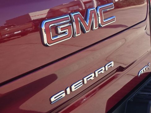 Used 2021 GMC Sierra 1500 AT4 image 11