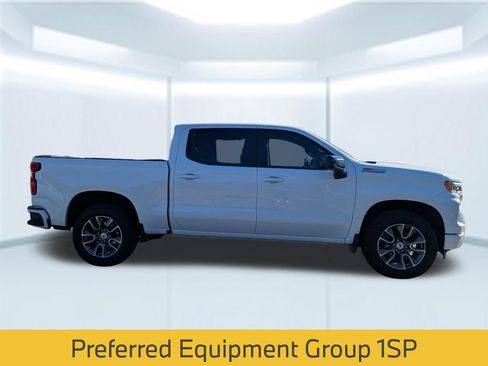 Used 2024 Chevrolet Silverado 1500 RST w/ Z71 Off-Road Package AWD/4WD image 7