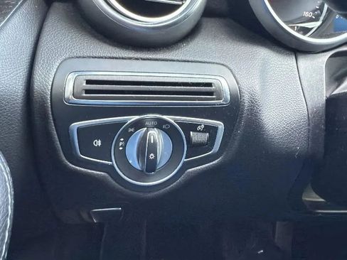 Used 2019 Mercedes-Benz C 300 4MATIC Sedan image 15