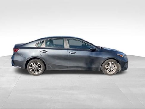 Certified 2023 Kia Forte LXS image 9